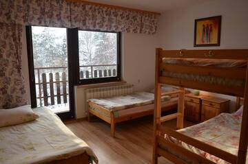 Фото номера Семейный номер с балконом Гостевой дом Willa Relax г. Тылич 2